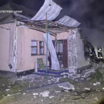 Понад 10 ударів дронами й артилерією: наслідки нічної атаки на Дніпропетровщині