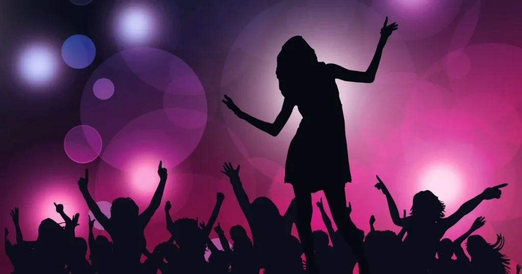 У Дніпрі перевіряють нічний клуб через вечірку під час комендантської години