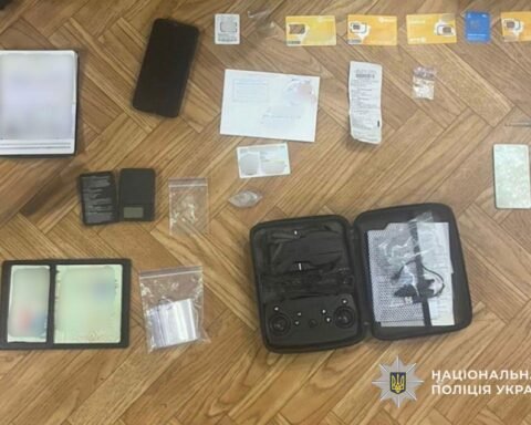 У Кривому Розі затримали наркоторговця з гранатою та квадрокоптером