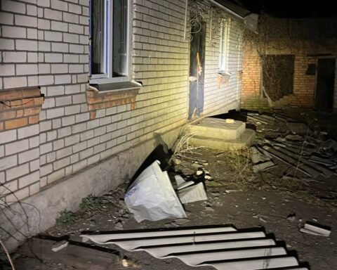 Росіяни 16 разів атакували Дніпропетровщину: є поранені та руйнування