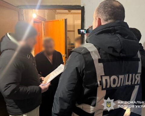 У Дніпрі викрили схему продажу водійських прав за 15 тисяч гривень